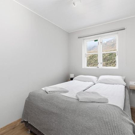 Rauthafell Apartment Хвольсведлюр Екстер'єр фото